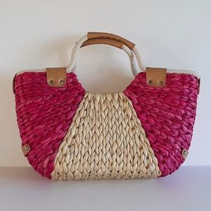 pink and natural woven cornhusk colorblock tote